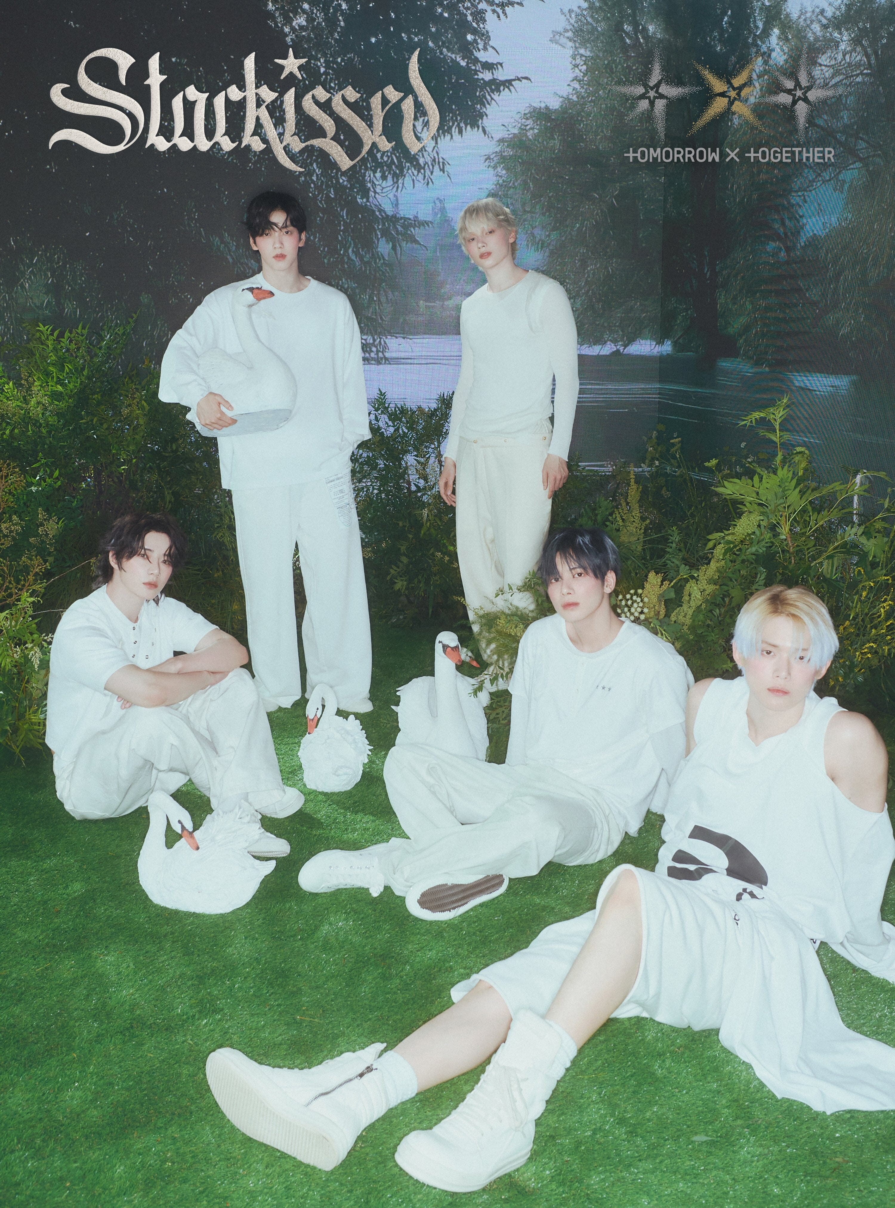 TXT - STARKISSED + WEVERSE GIFT Nolae